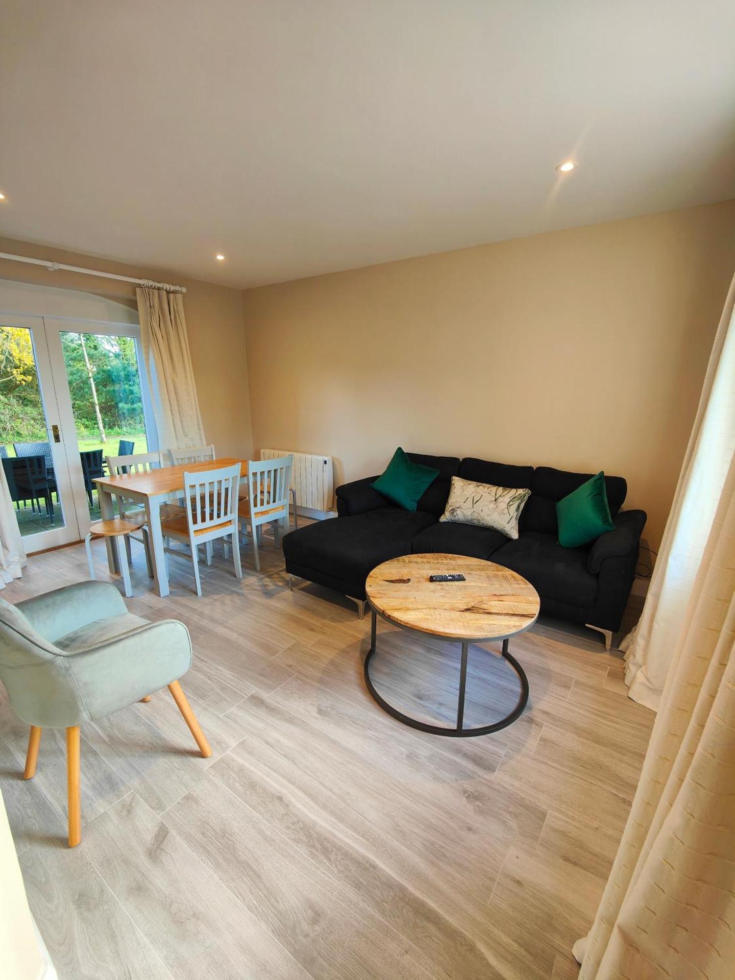 Moneylands Farm Self-Catering Apartments Arklow Room photo