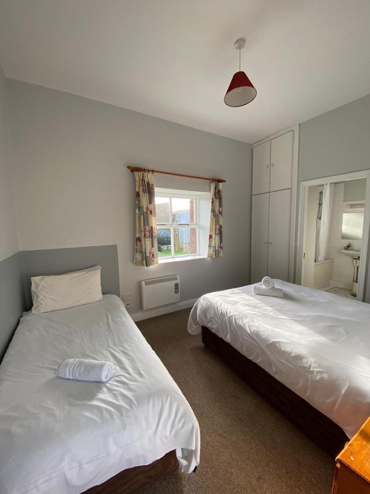Moneylands Farm Self-Catering Apartments Arklow Room photo